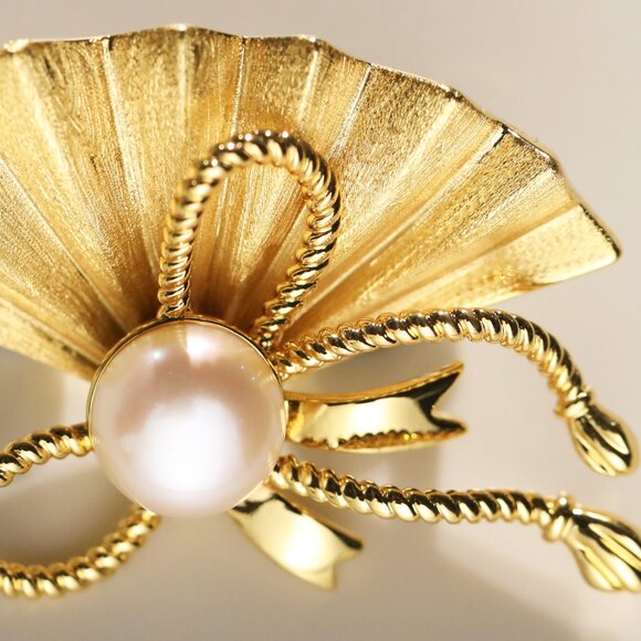 Vintage Gold Tone Folding Fan & Bow Brooch Pin - Picture 2 of 4